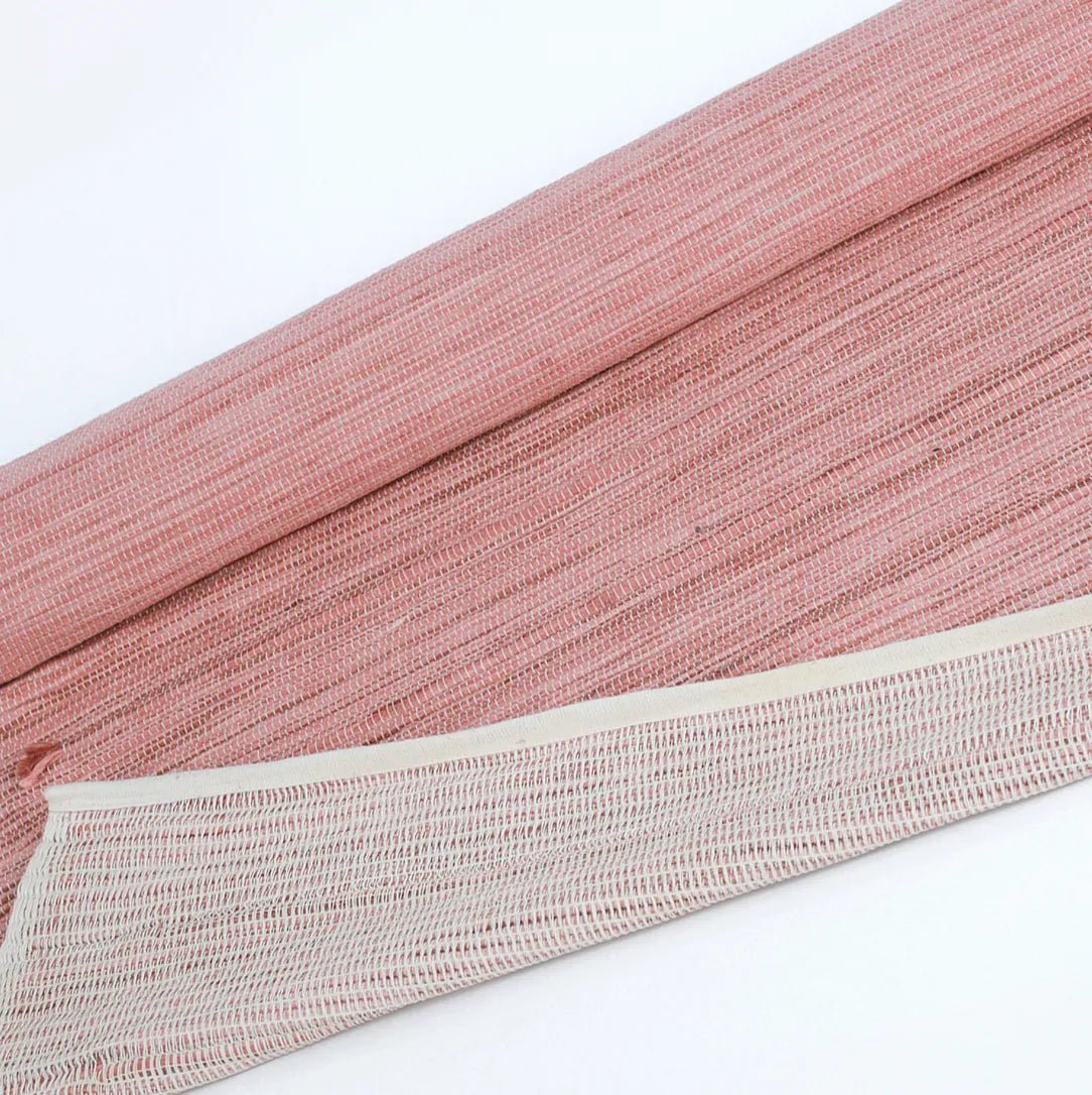 Nachhaltige Yogamatte aus Baumwolle und Jute mit passendem Yoga-Handtuch und Zubehör