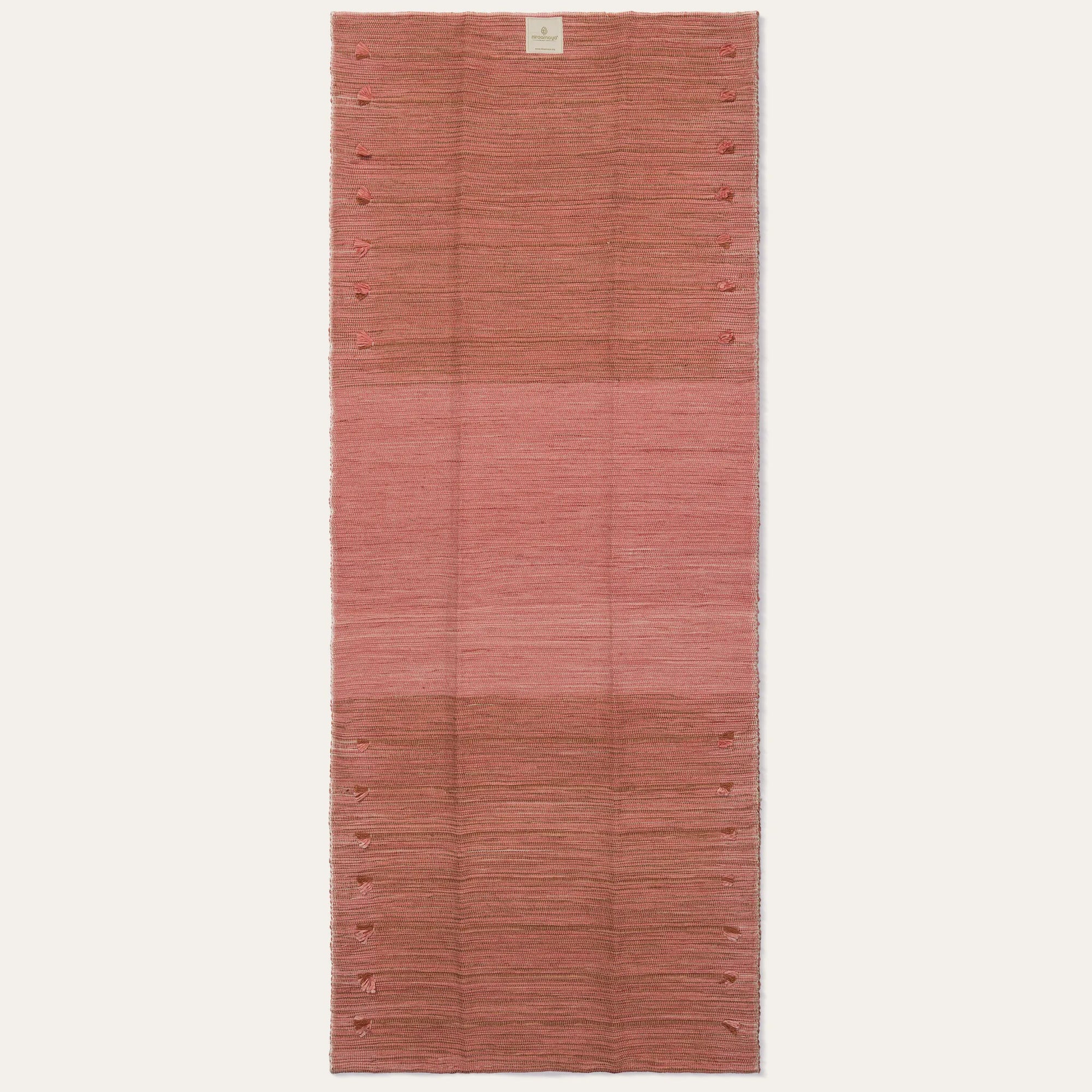 Handgewebte rosa Yogamatte aus Bio-Baumwolle und Jute mit natürlicher Struktur
