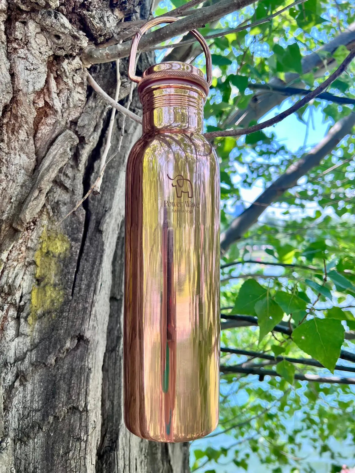 HAMSA Kupferflasche Classic Pure – schlichtes, zeitloses Design, fügt sich harmonisch in Alltag, Yoga-Praxis und Reisen ein.